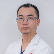 張國(guó)平